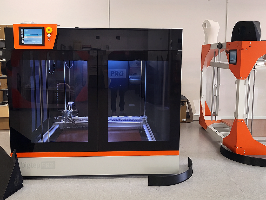 Large-format FDM printer running placeholder image